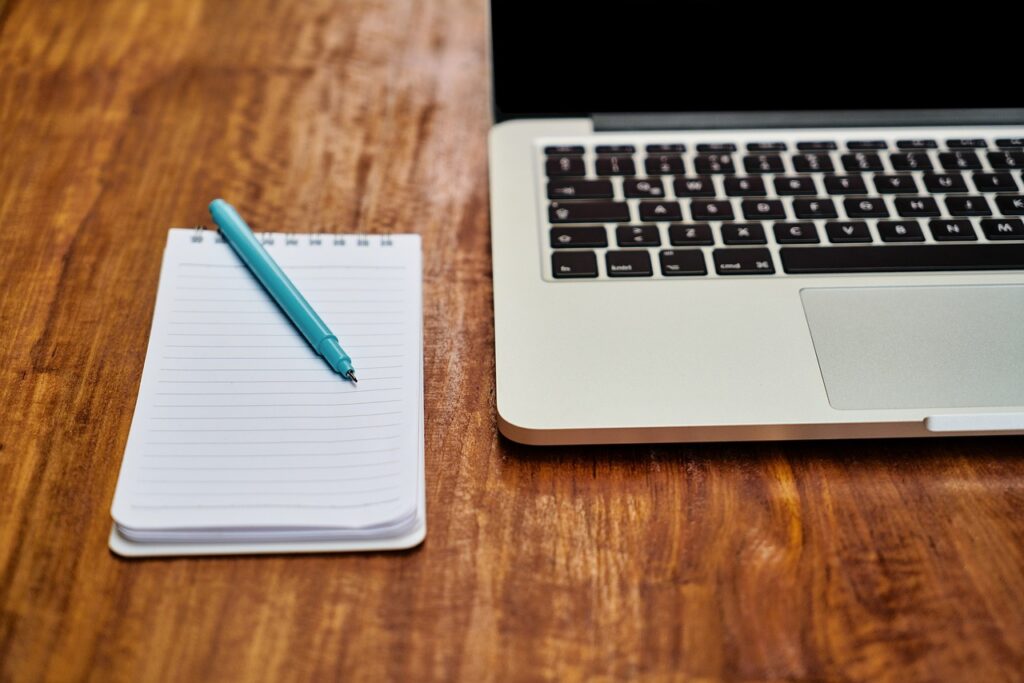note, notebook, pen-3047435.jpg